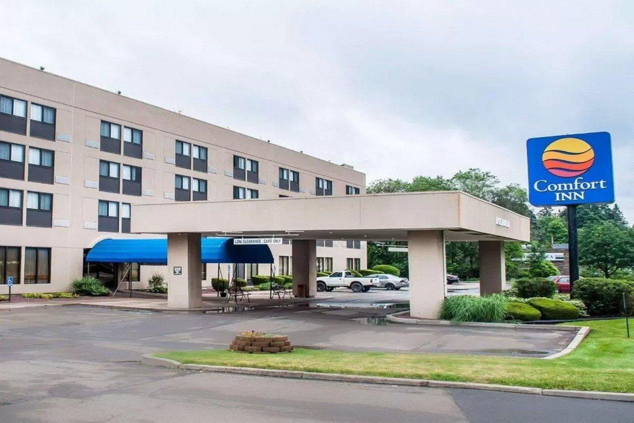 Comfort I-81 Inn 2*